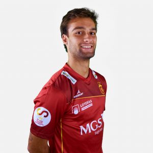 1ª equipación niños color rojo