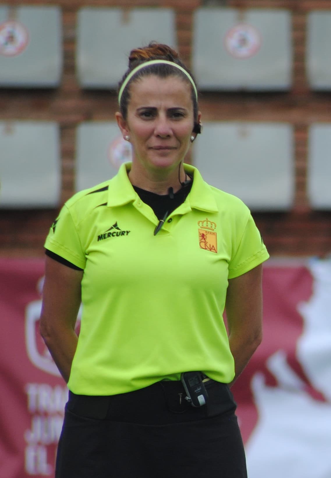 Amarillo Mujer 6 Amarillo Mujer 6