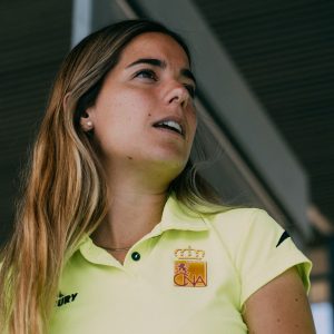 polo amarillo fosforito arbitro femenino hockey hierba
